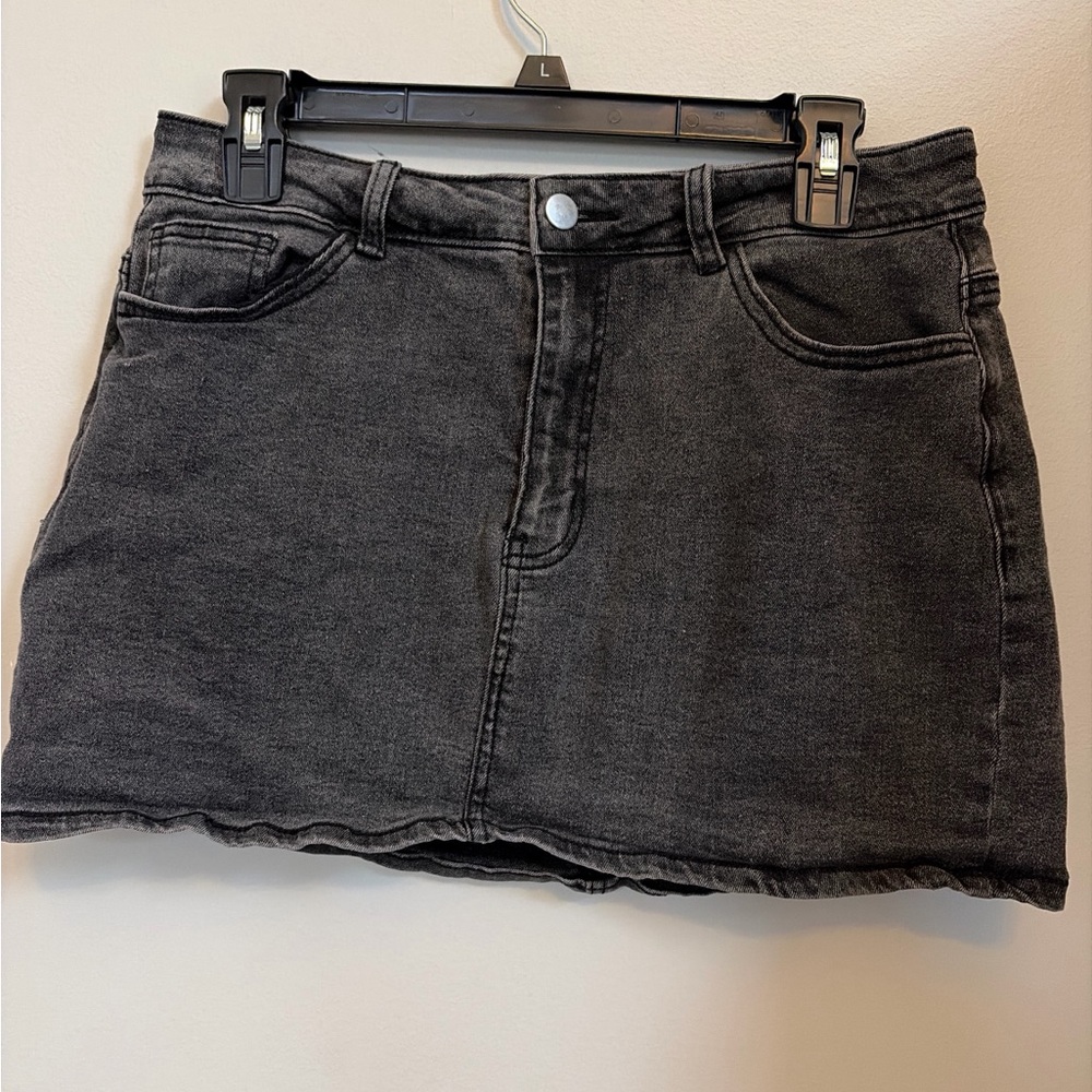 SHEIN Washed Black Denim Mini Skirt